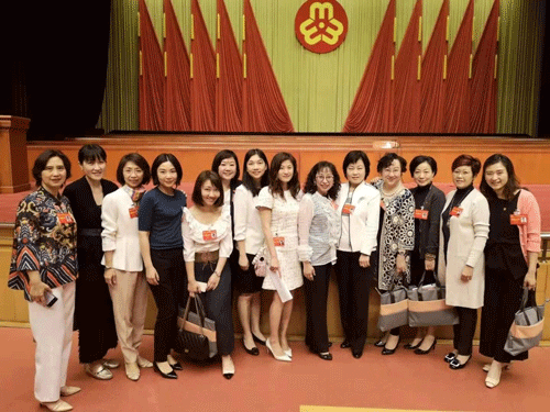 北京市妇联港区代表和执委援助抗疫前线